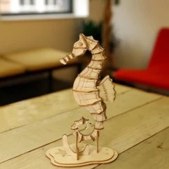 Kikkerland 3D Puzzel Van Hout - In De Vorm Van Een Zeepaardje - Vrijetijdsbesteding - Decoratief -Puzzels Verkoopwinkel 550x550 124