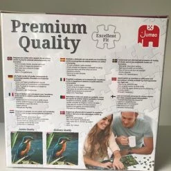 Jumbo Premium Collection Puzzel The Autumn Cottage - Legpuzzel - 950 Stukjes 9 Jumbo Premium Collection Puzzel The Autumn Cottage - Legpuzzel - 950 Stukjes -Puzzels Verkoopwinkel 550x733 2